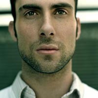 Adam Levine Bercinta dengan Kodok Mati