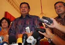 SBY Minta Penculik Raisya Hubungi HP Menneg PP 08121088253