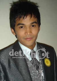 Teuku Wisnu Ketagihan jadi Orang Gila