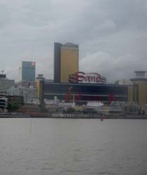 Menggapai Macau Lewat Darat, Laut dan Udara