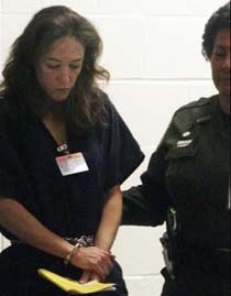 Eks Astronot Korban Cinta Segitiga Boleh Lepaskan Gelang Pemonitor