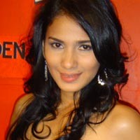 Nova Eliza Menikah di Aceh?