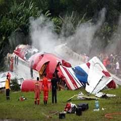 Tenda Biru di Rumah Duka Pilot Arief Mulyadi