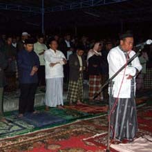 Takut Gunung Kelud Meletus, Ribuan Warga Tahajud