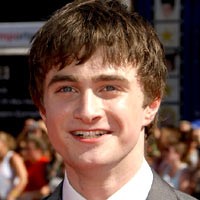 Harry Potter Tak Mau Jadi James Bond