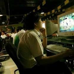 Pemerintah Cina Bungkam Kritikus Cyber