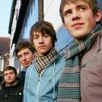 Arctic Monkeys Saingi U2 jadi Band Terbaik