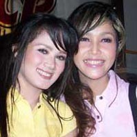 Nonton Konser, Maia-Mulan Cuek