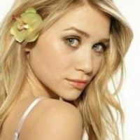 Ashley Olsen Gaet Mantan Pacar Sheryl Crow