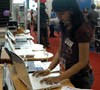 Penjualan Laptop di Surabaya Terkatrol Wi-Fi Gratis