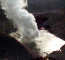 Munculnya Asap Tebal Ibarat Kelud Sedang Tersenyum