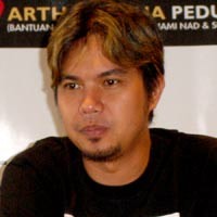 Ahmad Dhani Ajak Ibu ke KPAI