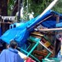Billboard Timpa Wartel & Warteg di Setiabudi, Listrik Putus