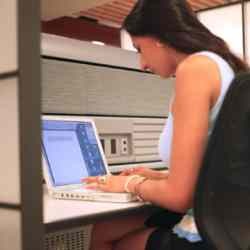 Separuh Pemakai Laptop Ternyata Maling
