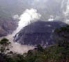 Lava Pijar Terus Keluar dari Kubah Lava Kelud