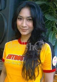 Happy Salma Gila-gilaan Demi Teater