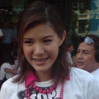 Olga Lidya Ceramah AIDS 