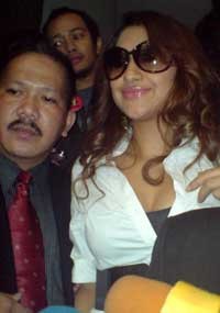 Rahma Azhari Siap Sidang Cerai 6 Desember