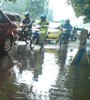 Sisa Galian & Genangan Air Bikin Buncit-Mampang-Kuningan Macet