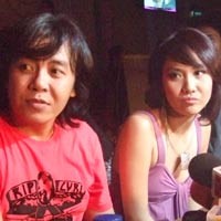 Bunga Ingin Bunuh Diri karena Ari Lasso