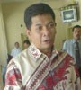 Didampingi Istri Tua, Zaenal Maarif Siap Bacakan Eksepsi