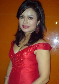 Betharia Sonata Nggak Suka Cowok Berondong
