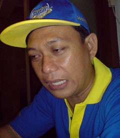 Bawa Wanita Hamil, Edward Ujang Berakting Bak Suami