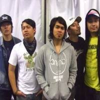 Rocket Rockers Dampingi Green Day di Amerika