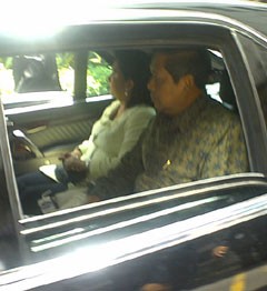 SBY Jenguk Pak Harto 12 Menit