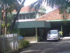 Hanya 1 Buket Bunga di Cendana