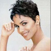 Peduli Korban KDRT, Halle Berry Main golf