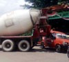 Mobil Cor Adhimix Membentur Angkot di Pondok Gede