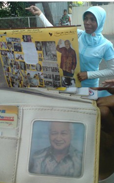 Puisi Cinta untuk Pak Harto