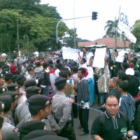 Sidang Sengketa Pilkada Purwakarta Diwarnai Aksi Demo
