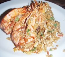 Nikmatnya Mencicipi Seafood di Tepi Pantai