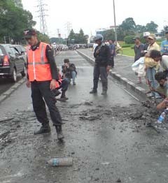 TransJ Terbakar di Tugu Tani Gara-gara Tabung Gas Korsleting