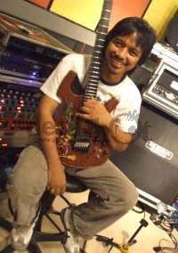 Buku Laris, Dewa Budjana Nulis Lagi