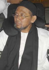 Gito Ingin Bareng The Rollies Sampai Ompong