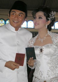 Nikah 8  Bulan, Willy Dozan Gugat Cerai Istri