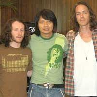 Incubus Main Skateboard Pakai Karpet