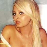 Nicole Richie Biasa Tanpa Bra