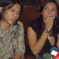 Ariel-Sarah Bingung Ditanya Cinta