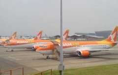 Akan Stop Operasi, AdamAir Kumpulkan  Biro Travel