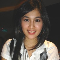 Sandra Dewi Ketiban Rezeki Berkat Foto Bugil 