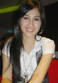 Demi Sinetron Sandra Dewi potong Rambut Demi Sinetron Sandra Dewi potong Rambut