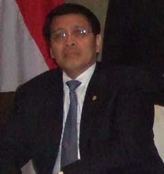 Menlu Bicara Batas Wilayah RI