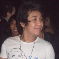 Mengintip Seleb Dugem