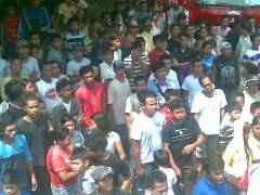 18 Mobil Pemadam Berjibaku Padamkan Api di Setiabudi