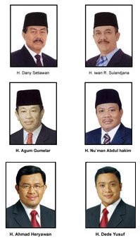 Foto Tanpa Peci, Pengdongkrak Suara Hade