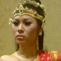 Anya Dwinov Terpaksa Bintangi Film Republik Mimpi
